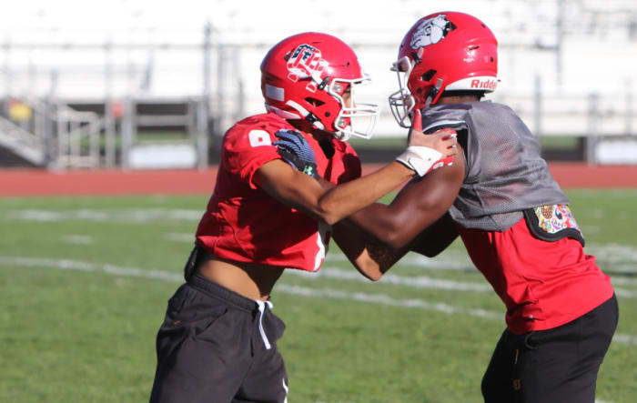 Oak Hills RB Karson Cox photos by John Murphy, 10-2-2023092620235 (1)